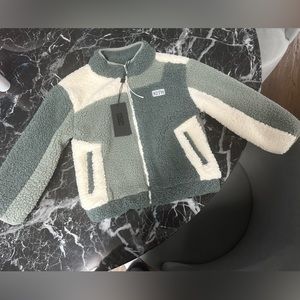 Brand new KITH fleece for kids. Unisex